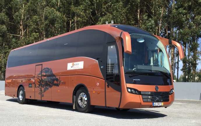 Iberobus é uma empresa de autocarros, cujo serviço é o aluguer de autocarros. Autocarro turismo e aluguer minibus, mini bus.
